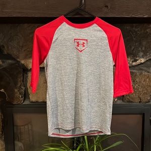 Boys under armour baseball 3/4 sleeve red & gray medium NWOT